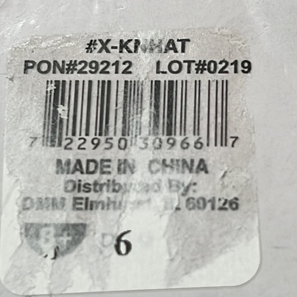 NWT Cozy Cuties Knit Santa Clause Winter Hat Size 8t - Picture 5 of 5